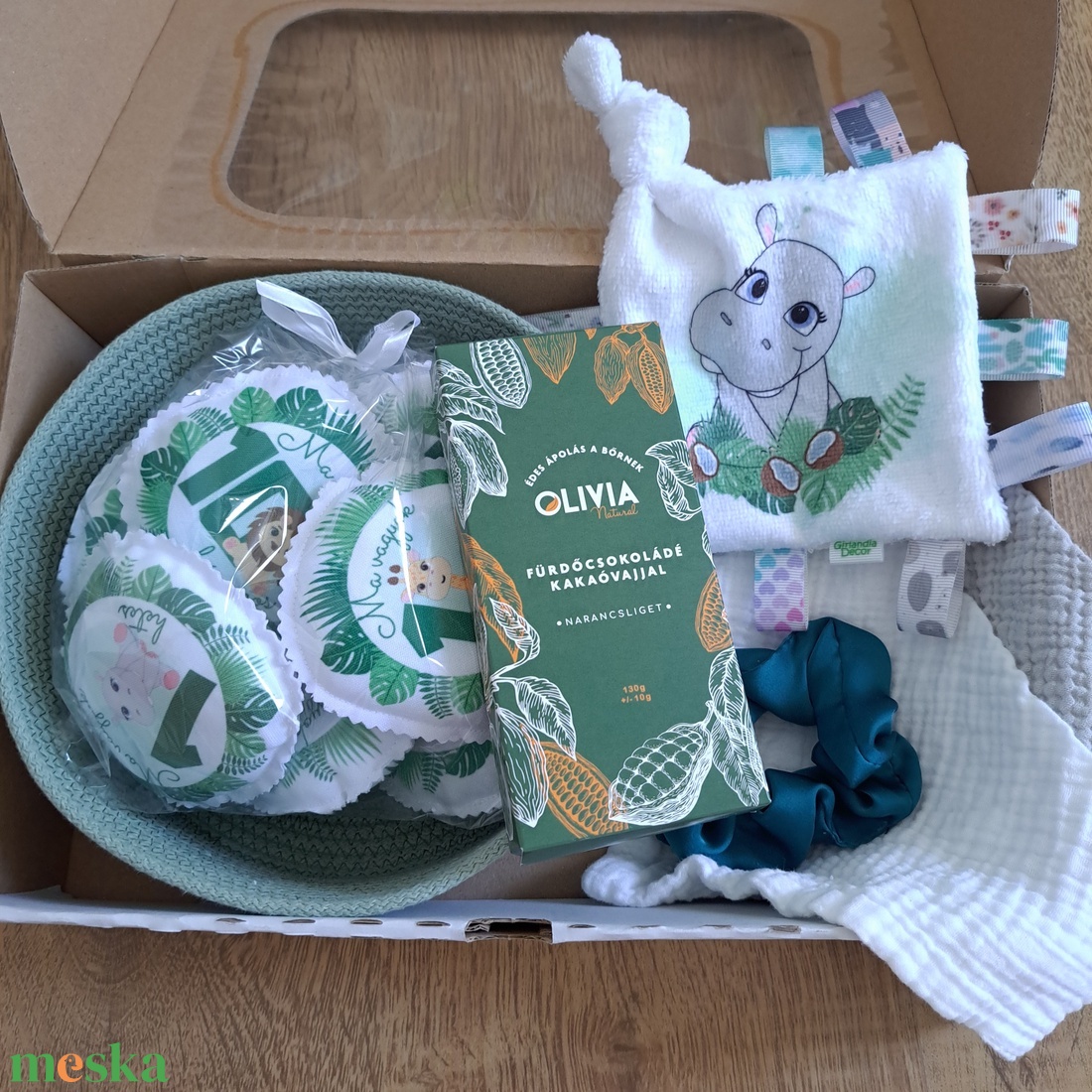 BabyMamiBox - Babaváró - Szafari fiús - játék & sport - babalátogató ajándékcsomag - Meska.hu BabyMamiBox - Babaváró - Szafari fiús - játék & sport - babalátogató ajándékcsomag - Meska.hu
