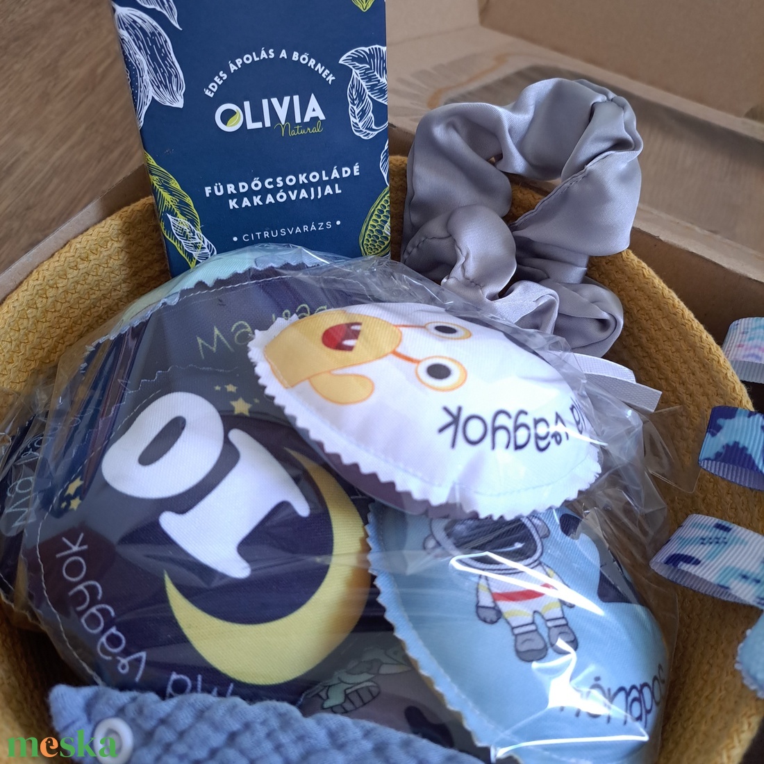BabyMamiBox - Babaváró - Világűr - játék & sport - babalátogató ajándékcsomag - Meska.hu BabyMamiBox - Babaváró - Világűr - játék & sport - babalátogató ajándékcsomag - Meska.hu