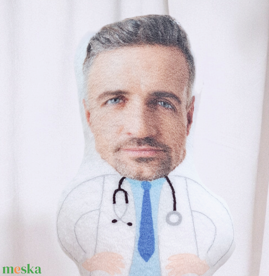 Kicsi én formapárna - doktor bácsi - otthon & életmód - lakástextil - párna & párnahuzat - Meska.hu Kicsi én formapárna - doktor bácsi - otthon & életmód - lakástextil - párna & párnahuzat - Meska.hu