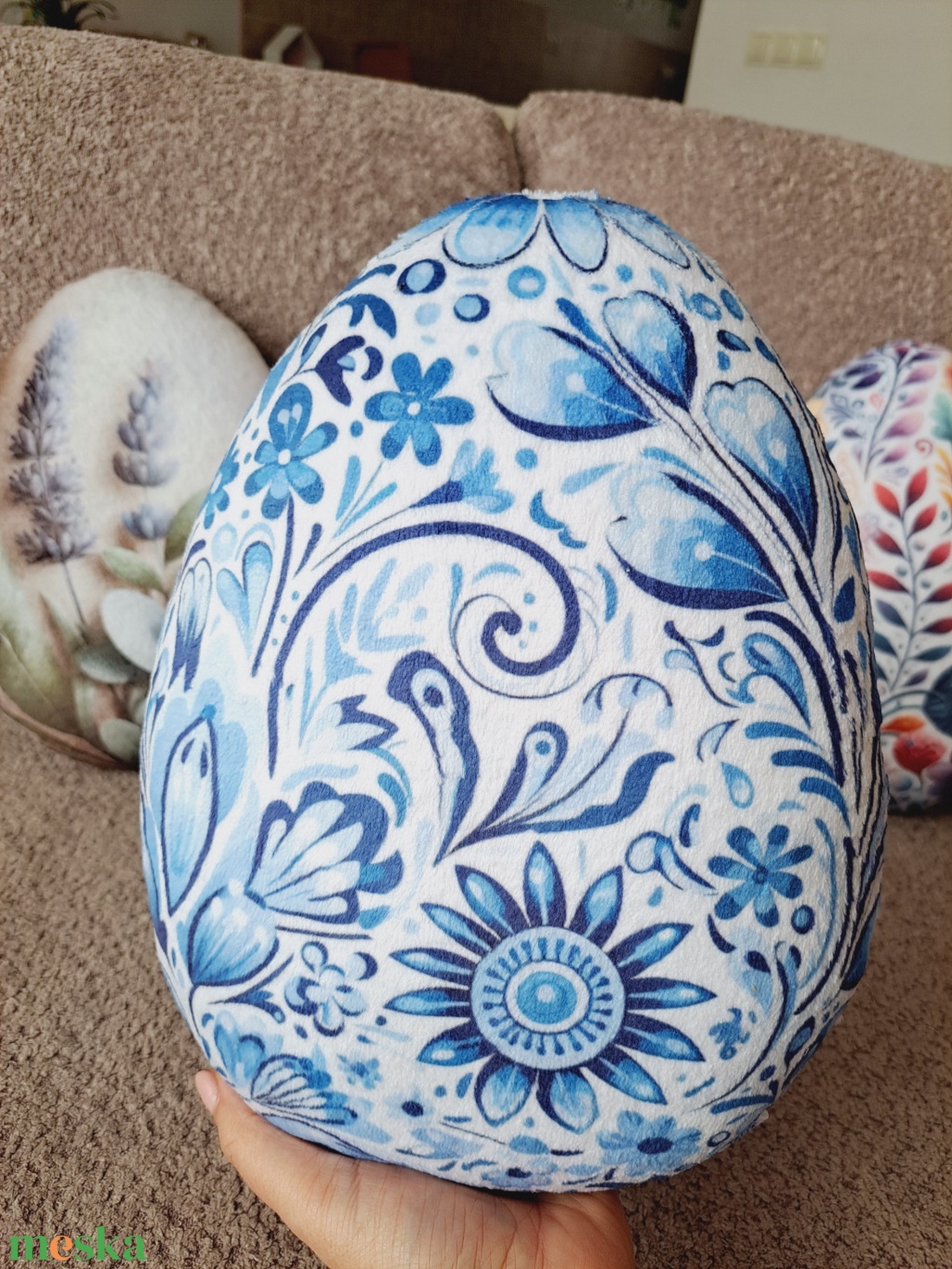 Kékfestő mintájú húsvéti tojás párna - otthon & életmód - lakástextil - párna & párnahuzat - Meska.hu