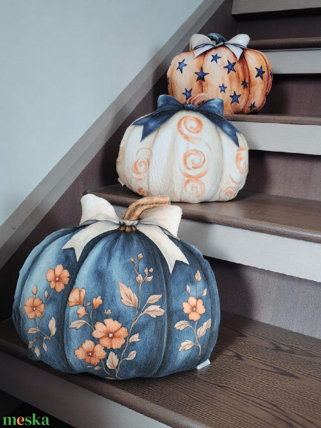 Őszi tök formapárna sötétkék - otthon & életmód - dekoráció - halloween - halloweeni tök - Meska.hu Őszi tök formapárna sötétkék - otthon & életmód - dekoráció - halloween - halloweeni tök - Meska.hu