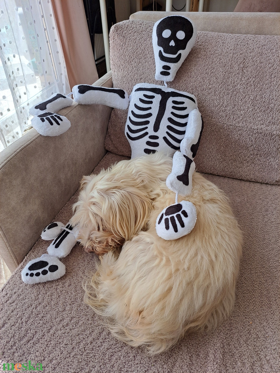 Óriás csontváz párna  - otthon & életmód - dekoráció - halloween - halloweeni figurák - Meska.hu