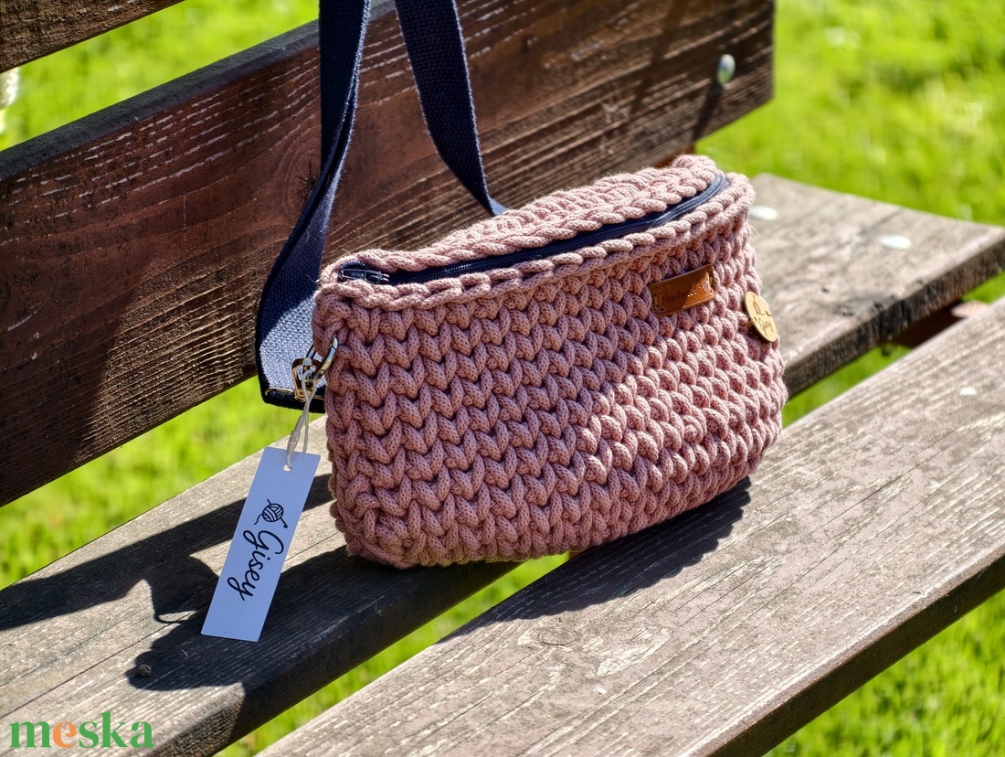 Gisey Rózsaszín crossbody - táska & tok - kézitáska & válltáska - vállon átvethető táska - Meska.hu
