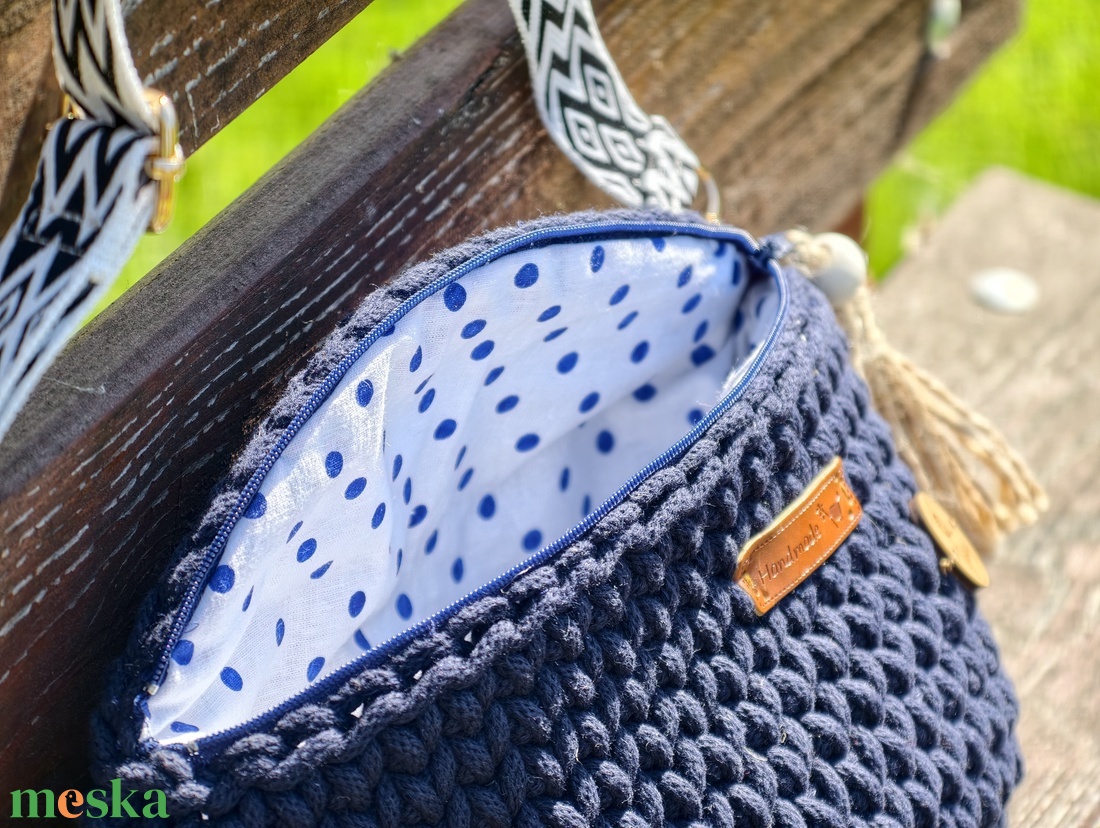 Gisey Navy kék crossbody - táska & tok - kézitáska & válltáska - vállon átvethető táska - Meska.hu