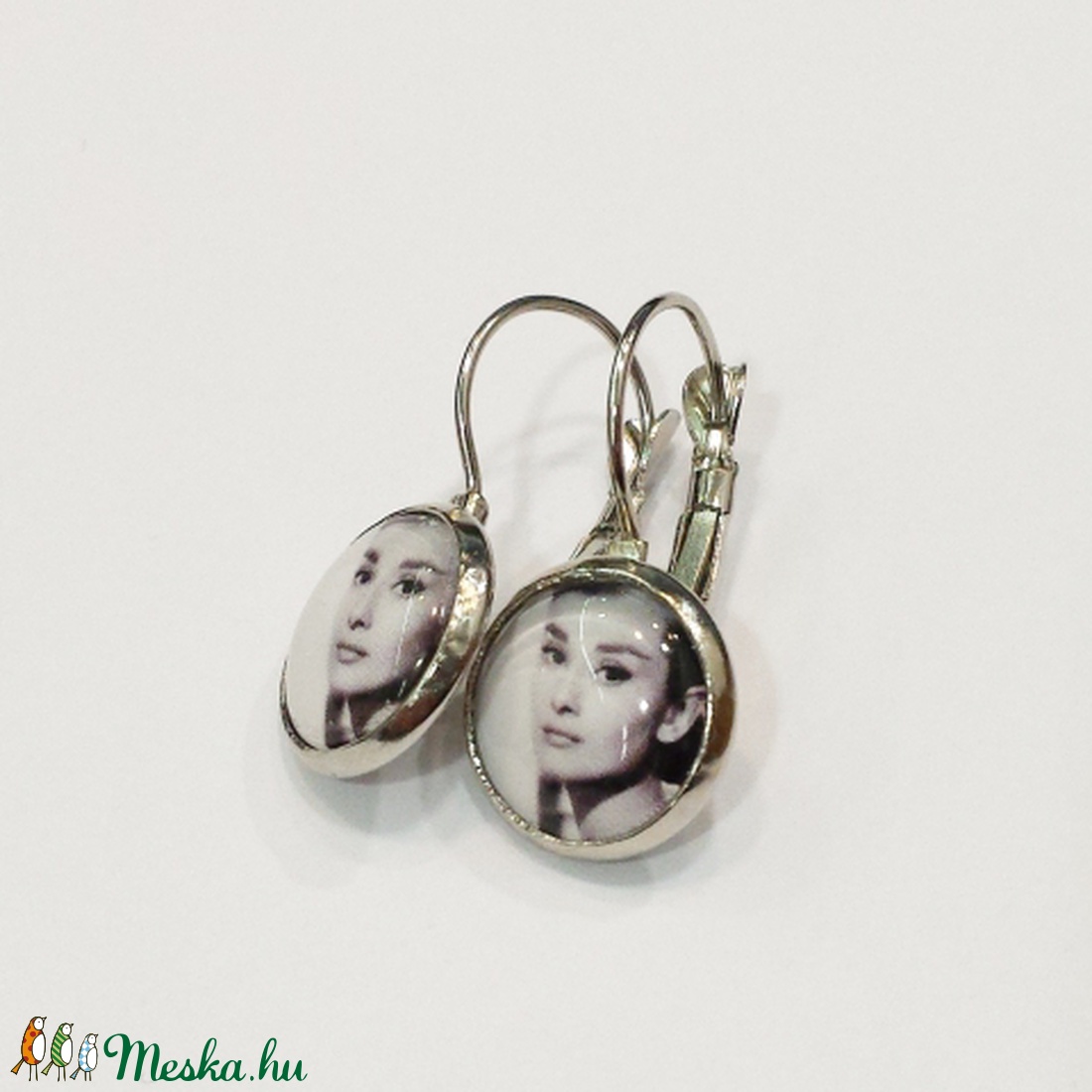 Audrey füli Mjavorszky részére -  - Meska.hu