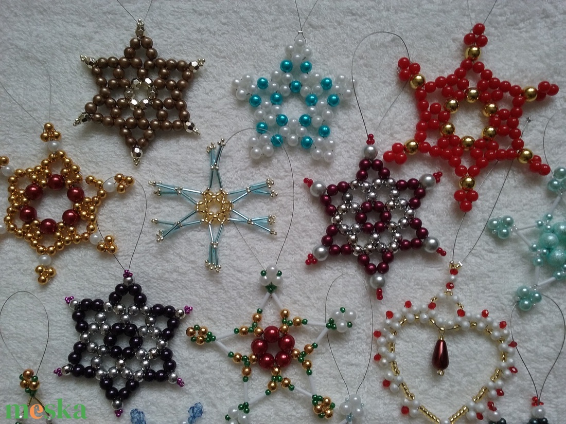 Gyöngyből karácsonyfa díszek -  - Meska.hu