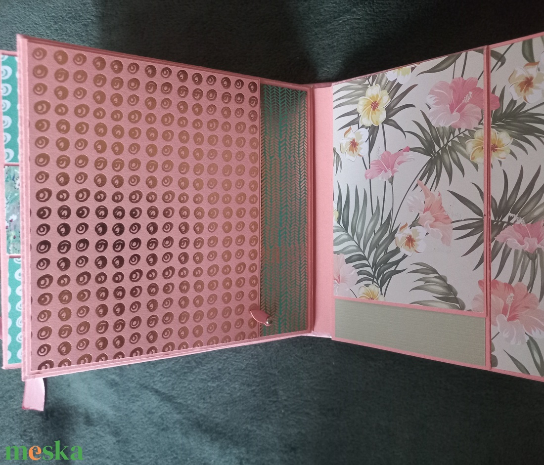 Boldogságos - scrapbook fénykép album - művészet - más művészeti ág - Meska.hu Boldogságos - scrapbook fénykép album - művészet - más művészeti ág - Meska.hu