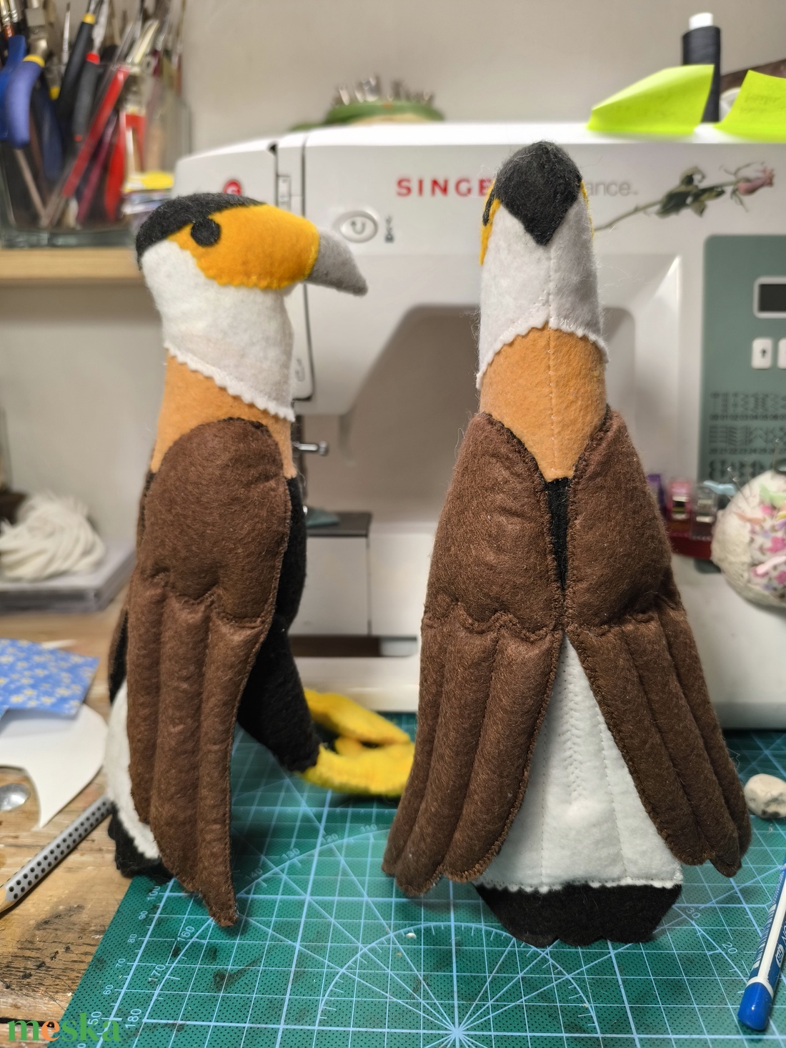 Bóbitás karakarák - játék & sport - plüssállat & játékfigura - madár - Meska.hu