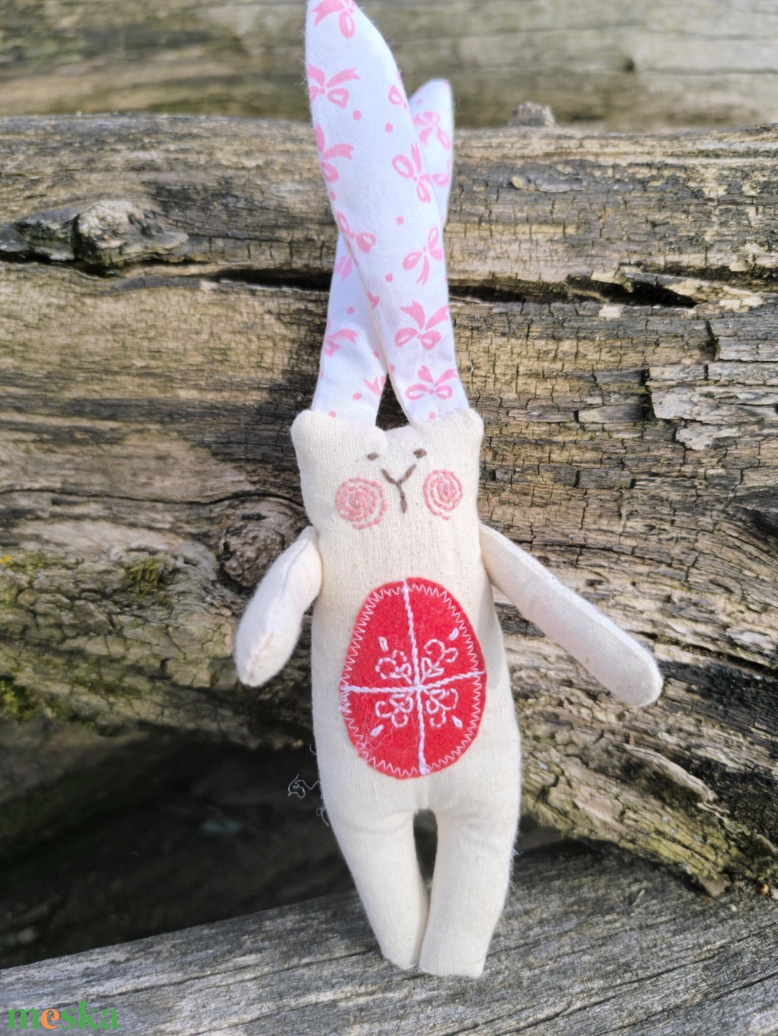 Csúnya nyuszi - ünnepi díszek, dekorációk - húsvéti díszek és dekorációk - húsvéti tojás, hímestojás - Meska.hu