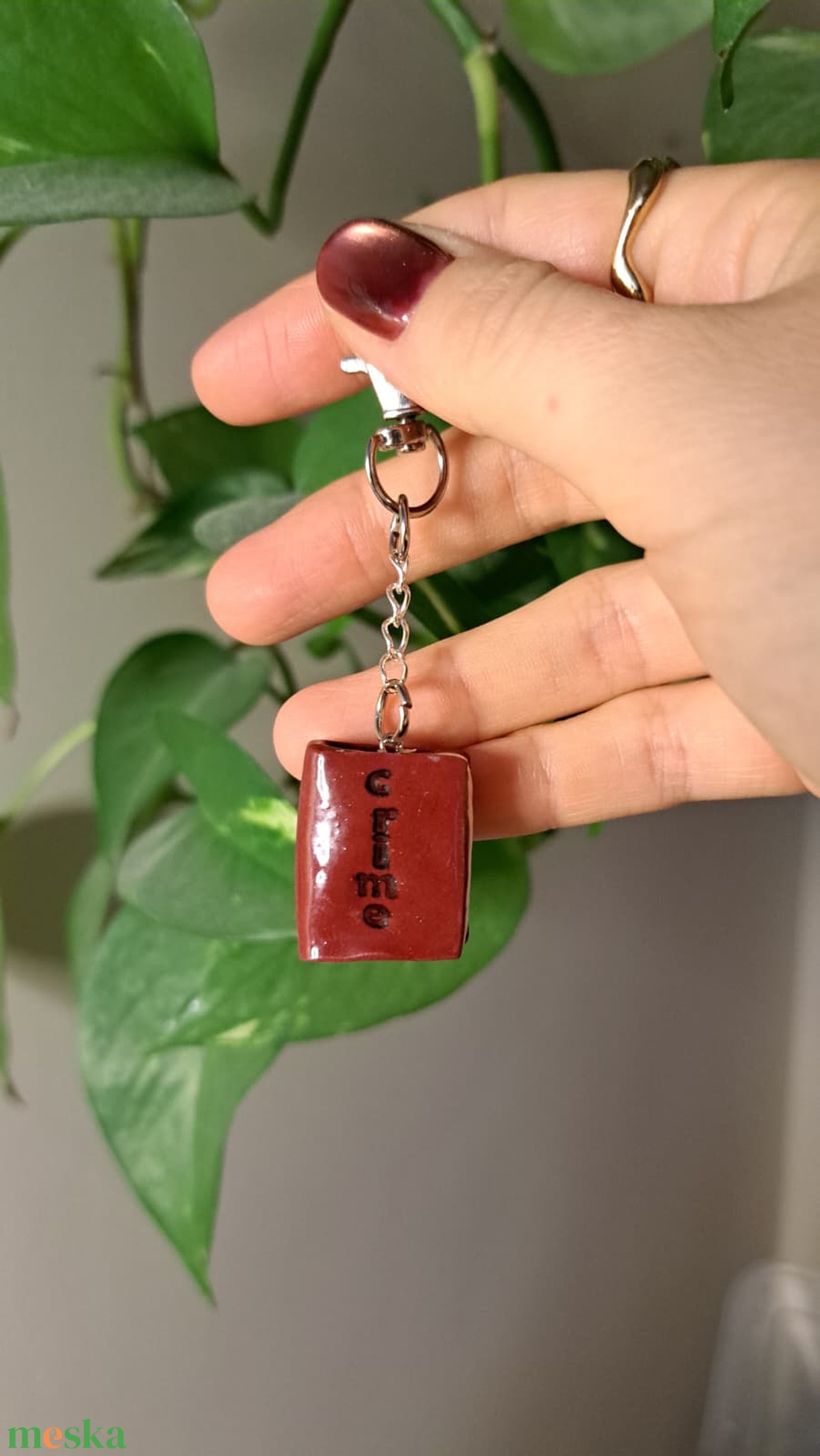 Könyves charm - crime - táska & tok - kulcstartó & táskadísz - táskadísz - Meska.hu