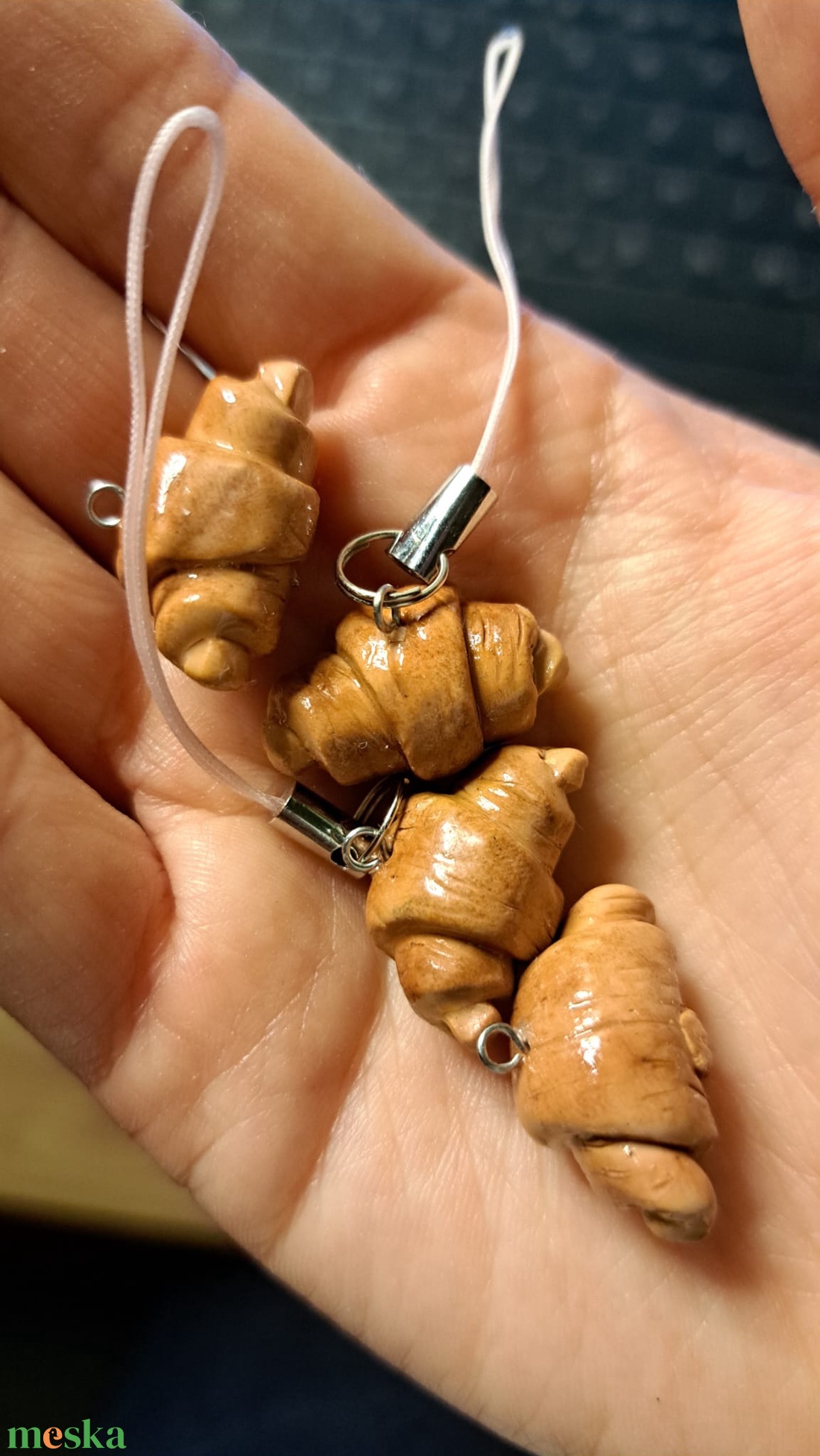 Croissant charm - táska & tok - kulcstartó & táskadísz - táskadísz - Meska.hu