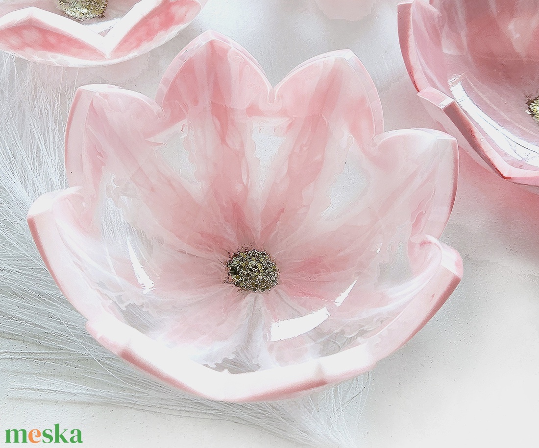 Virág alakú ékszertartó tálka - ékszer - ékszertartó - ékszertartó tál - Meska.hu
