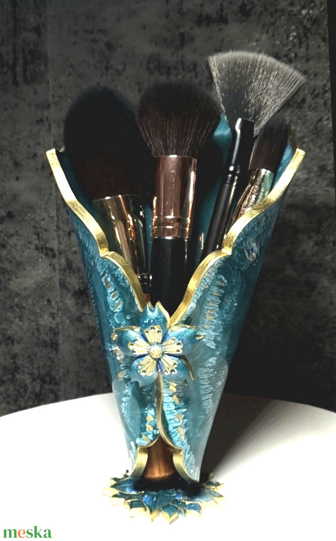 Kehely formájú asztali dísz, sminkecset tartó, műkörmös ecsettartó, toll tartó, dekor virágtartó - otthon & életmód - dekoráció - asztal és polc dekoráció - asztaldísz - Meska.hu