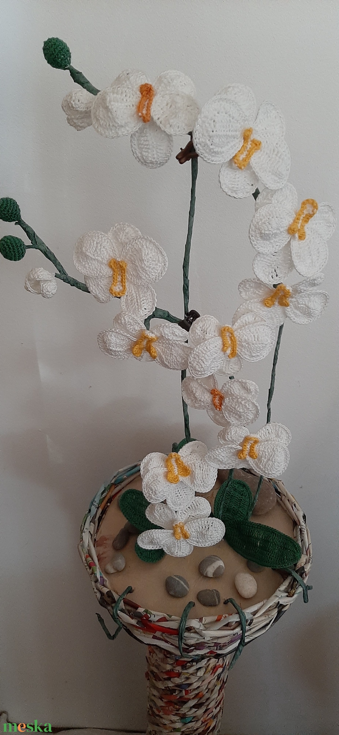 Horgolt Orchidea papír fonással készült oszlopon - - Meska.hu Horgolt Orchidea papír fonással készült oszlopon - - Meska.hu