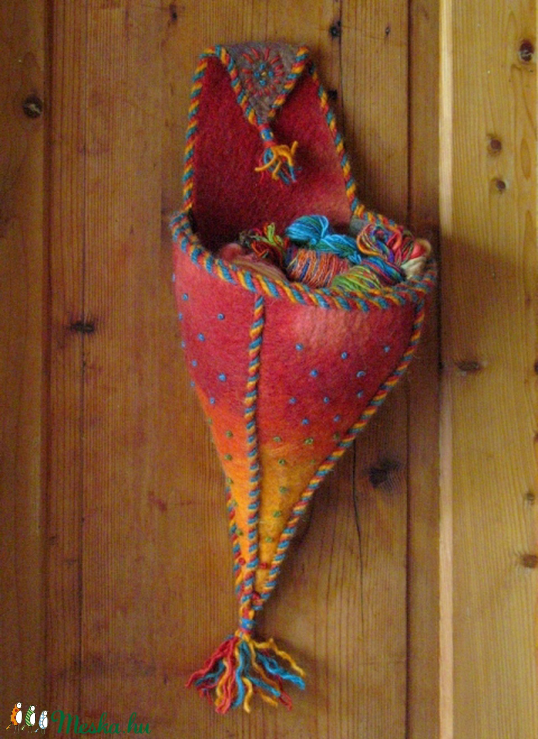 Nemez fali kaspó, sodratokkal. 47x18x18cm - - Meska.hu Nemez fali kaspó, sodratokkal. 47x18x18cm - - Meska.hu