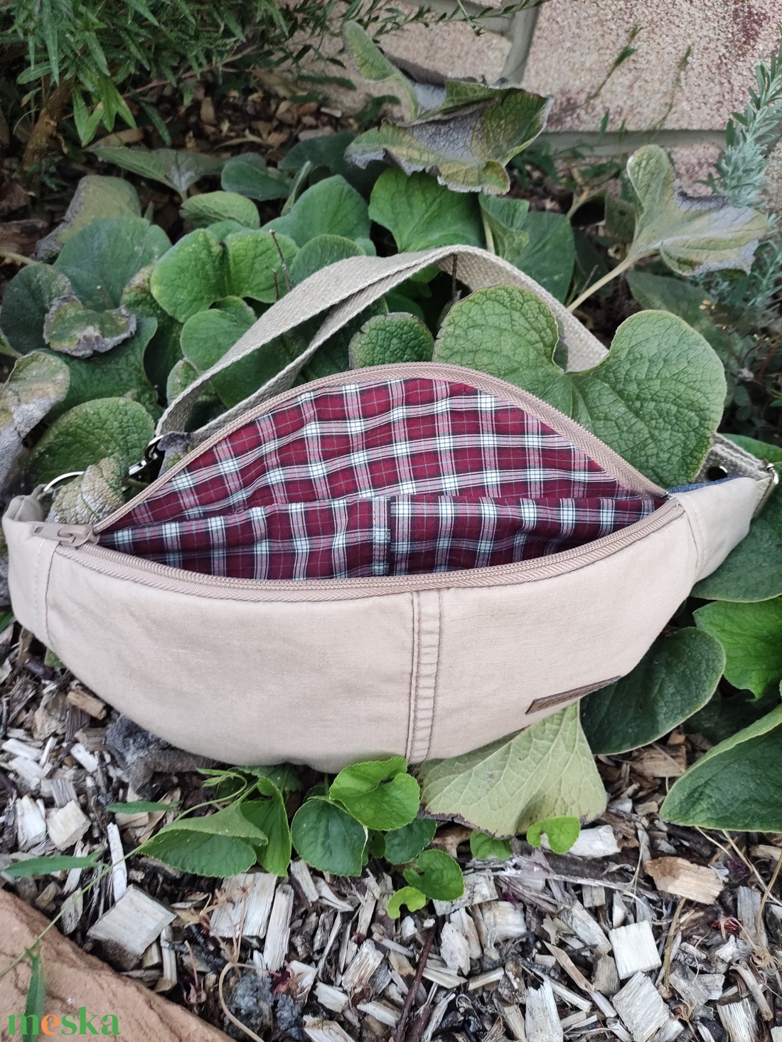 Upcycled övtáska S méret - táska & tok - övtáska - Meska.hu