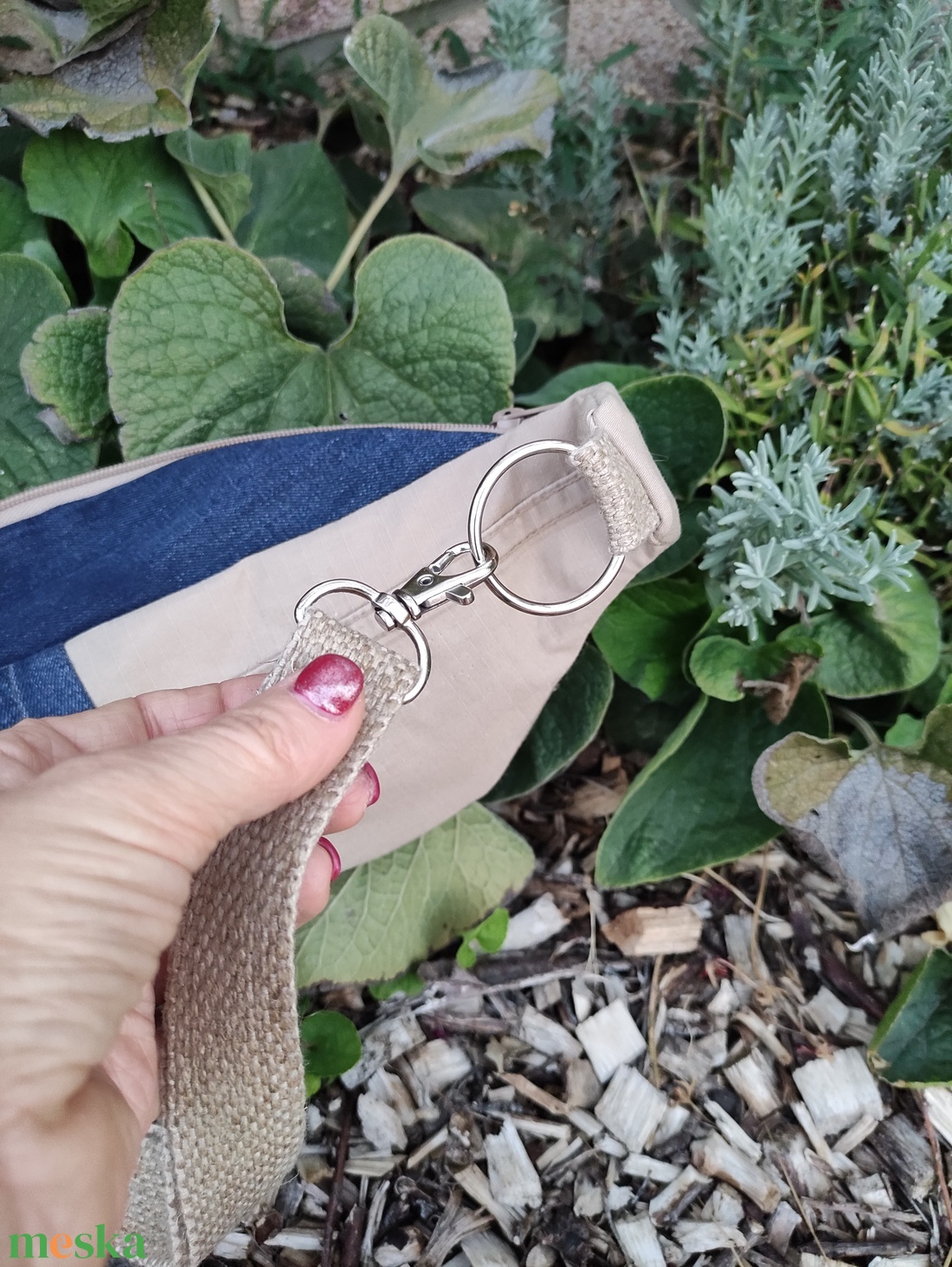 Upcycled övtáska S méret - táska & tok - övtáska - Meska.hu