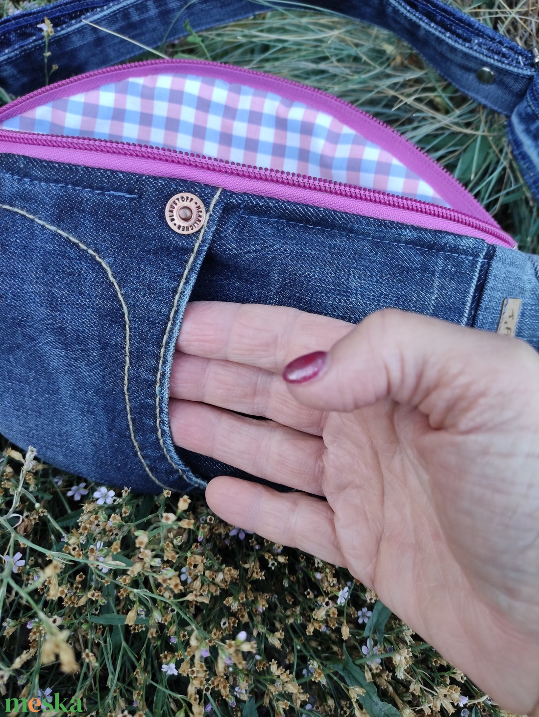 Upcycled övtáska S méret - táska & tok - övtáska - Meska.hu