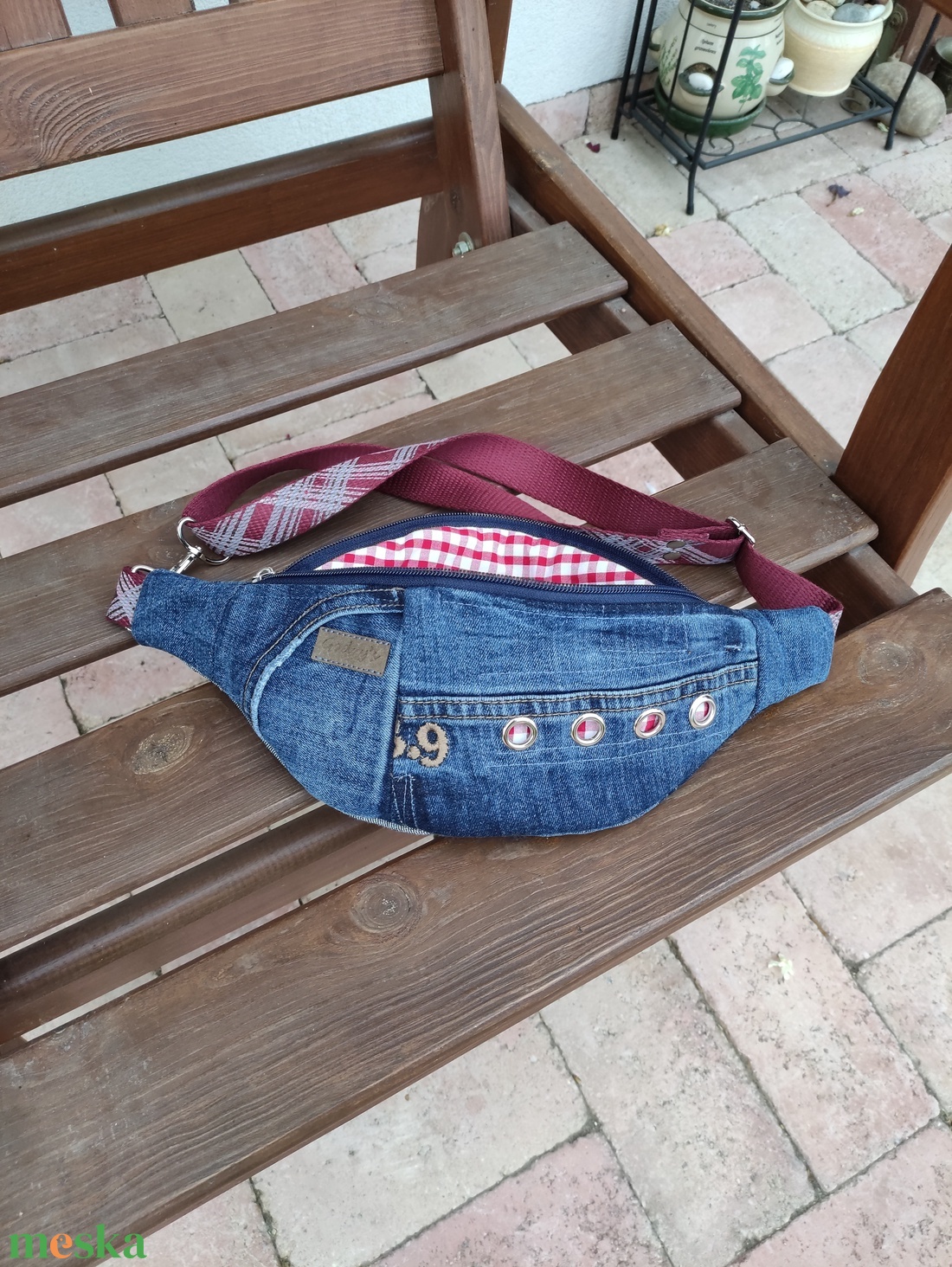 Upcycled övtáska S méret - táska & tok - övtáska - Meska.hu