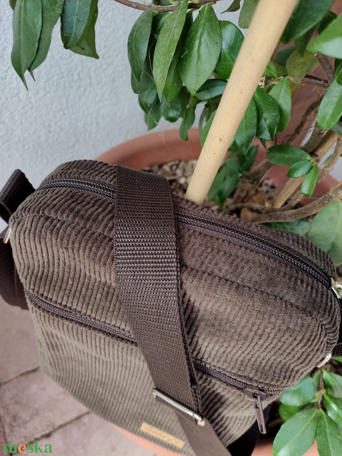 Férfi kordbársony válltáska / crossbody  - táska & tok - kézitáska & válltáska - vállon átvethető táska - Meska.hu