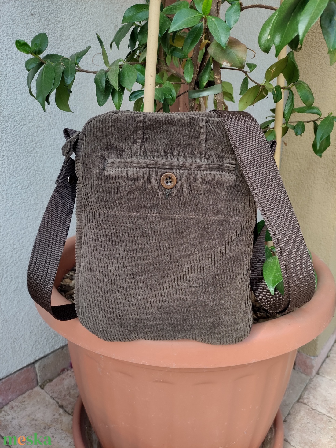 Férfi kordbársony válltáska / crossbody  - táska & tok - kézitáska & válltáska - vállon átvethető táska - Meska.hu