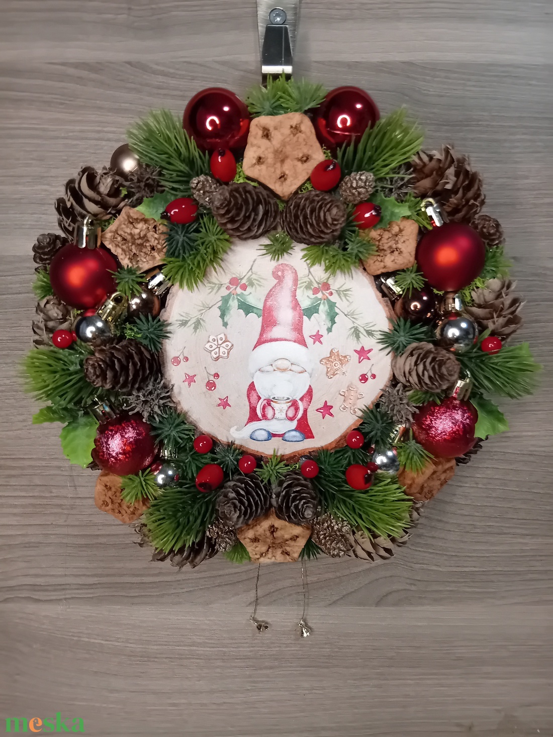 Manós piros gömbös ajtódísz  - karácsony - karácsonyi lakásdekoráció - karácsonyi ajtódíszek - Meska.hu