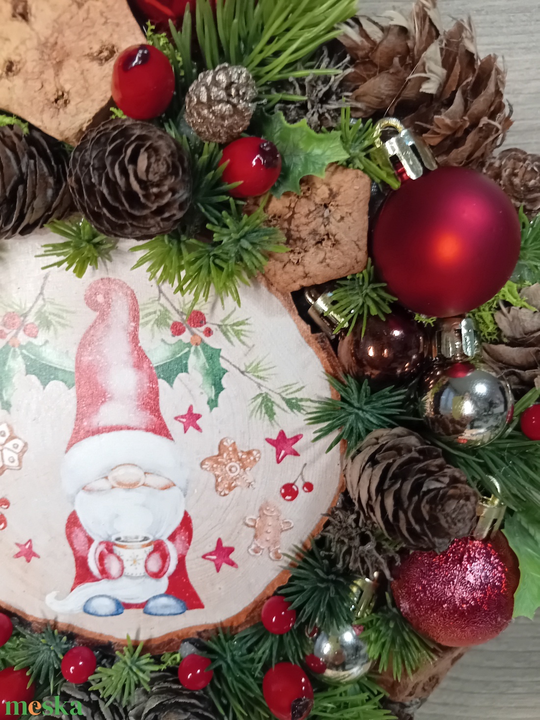 Manós piros gömbös ajtódísz  - karácsony - karácsonyi lakásdekoráció - karácsonyi ajtódíszek - Meska.hu