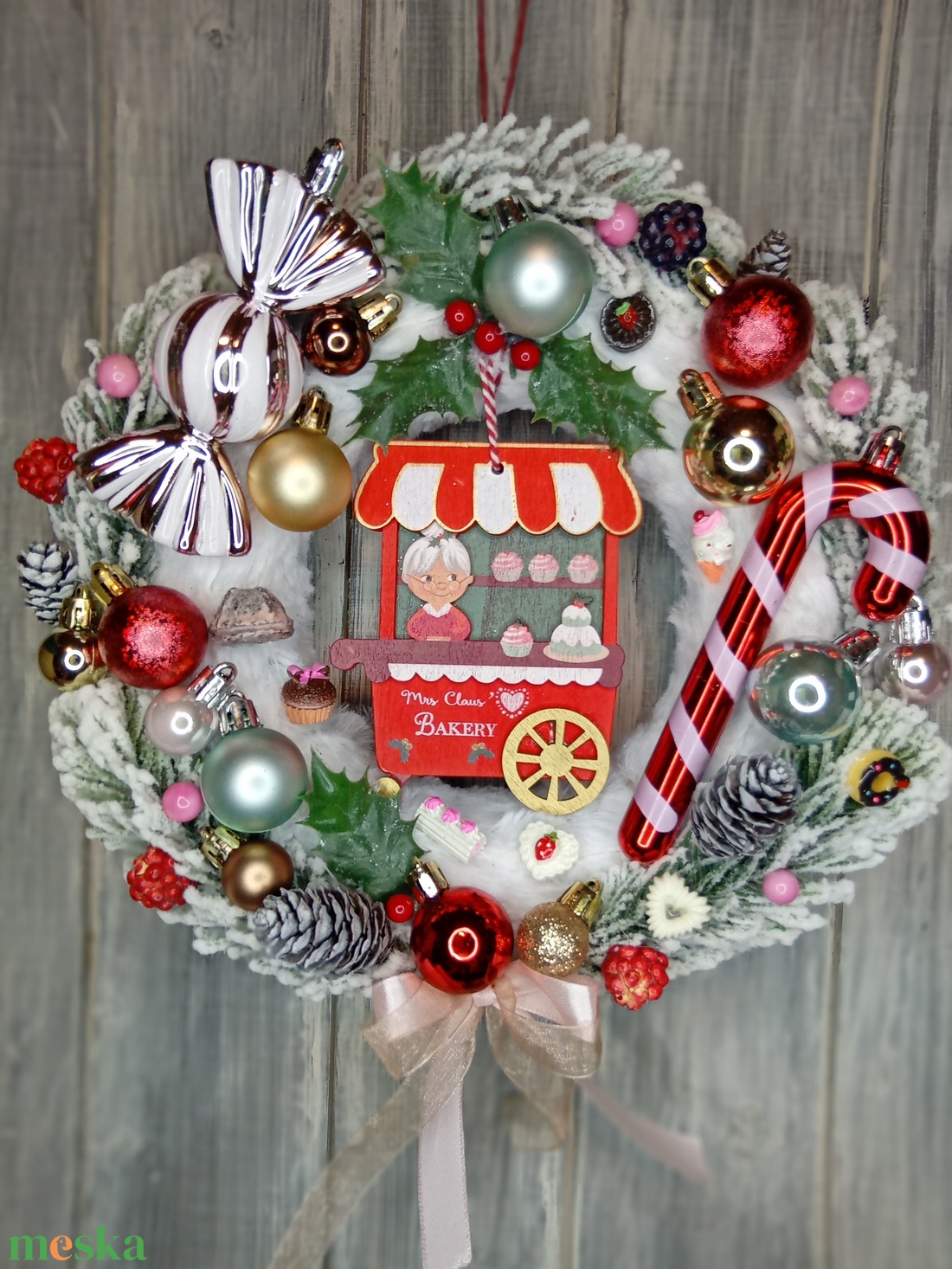 Sütiboltos ajtódísz - karácsony - karácsonyi lakásdekoráció - karácsonyi ajtódíszek - Meska.hu