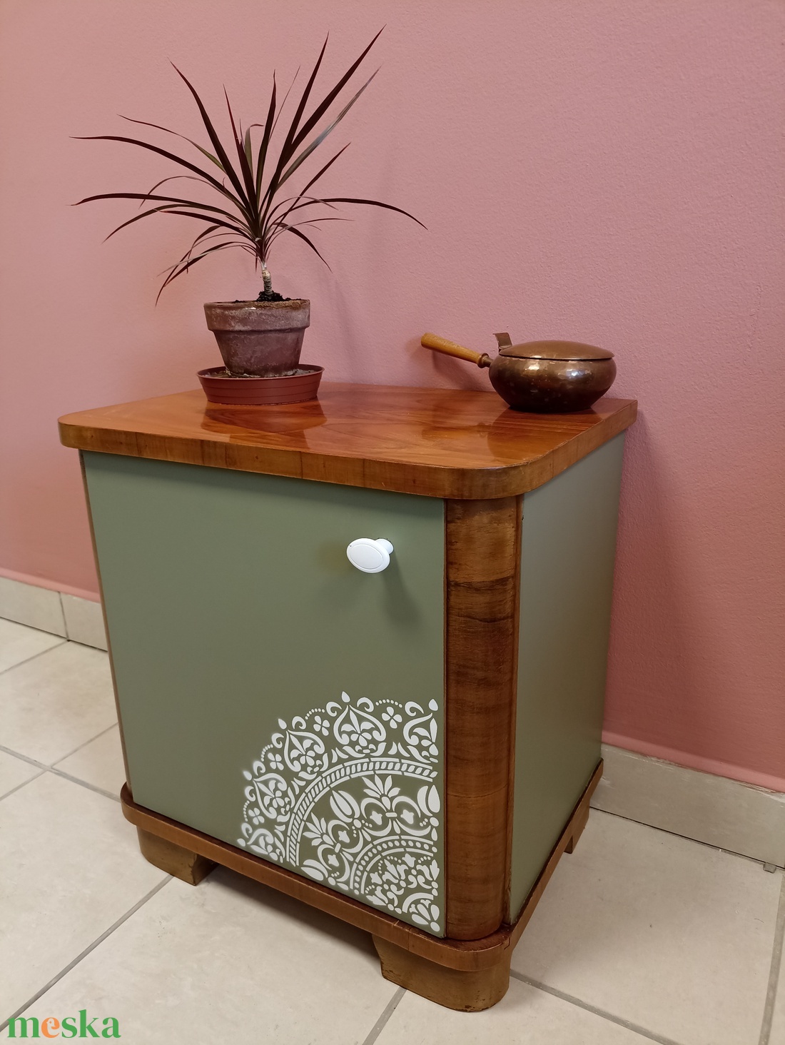 Vintage éjjeliszekrény pár - otthon & életmód - bútor - más bútor - Meska.hu