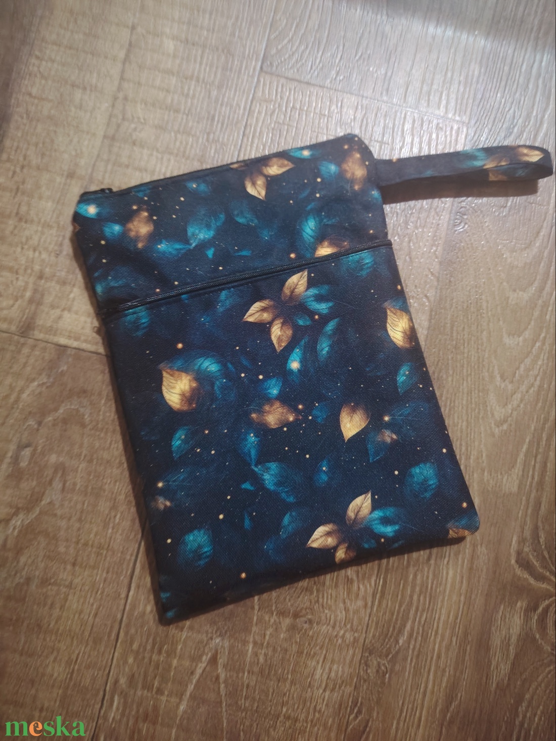 Cipzáros könyvtok - könyv & zene - könyvtok - Meska.hu