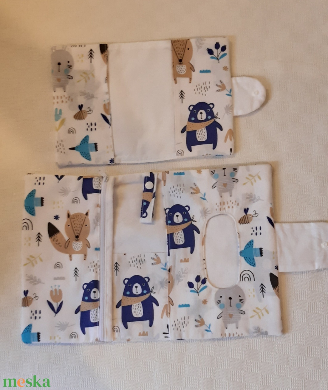 Pelenkatartó neszesszer és egészségügyi kiskönyv borító - baba - mama - pelenkázó, babafürdető kellékek - pelenkázó neszeszer, pelenkatartó - Meska.hu