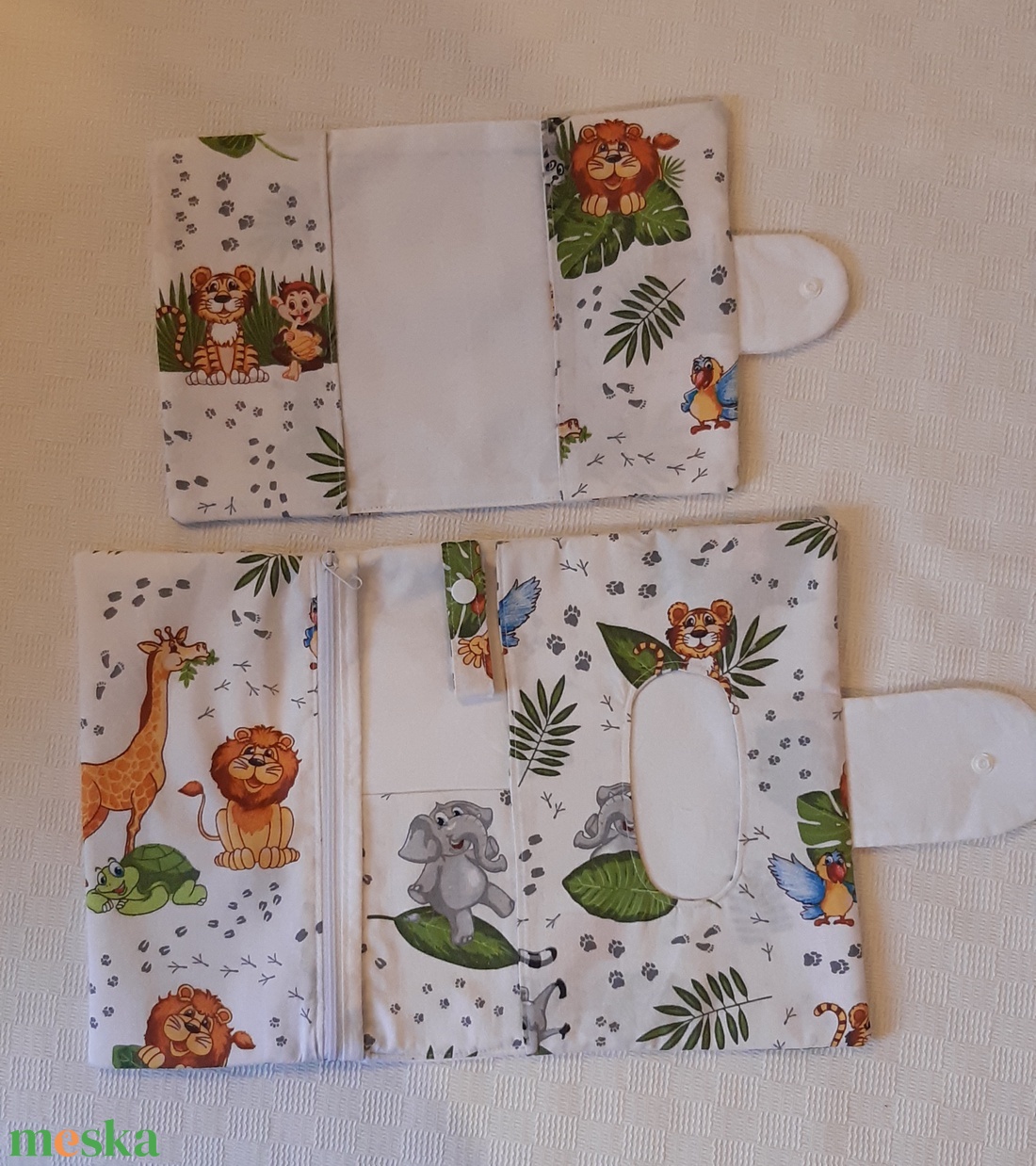 Pelenkatartó neszesszer és egészségügyi kiskönyv borító - baba - mama - pelenkázó, babafürdető kellékek - pelenkázó neszeszer, pelenkatartó - Meska.hu