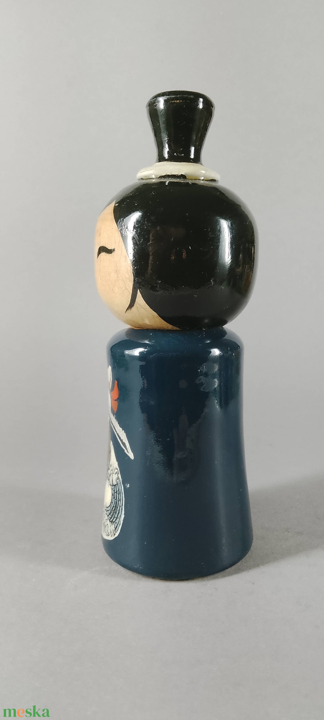 Kézzel készített egyedi Kokeshi - szamuráj macska mintával - művészet - más gyűjtemények - Meska.hu