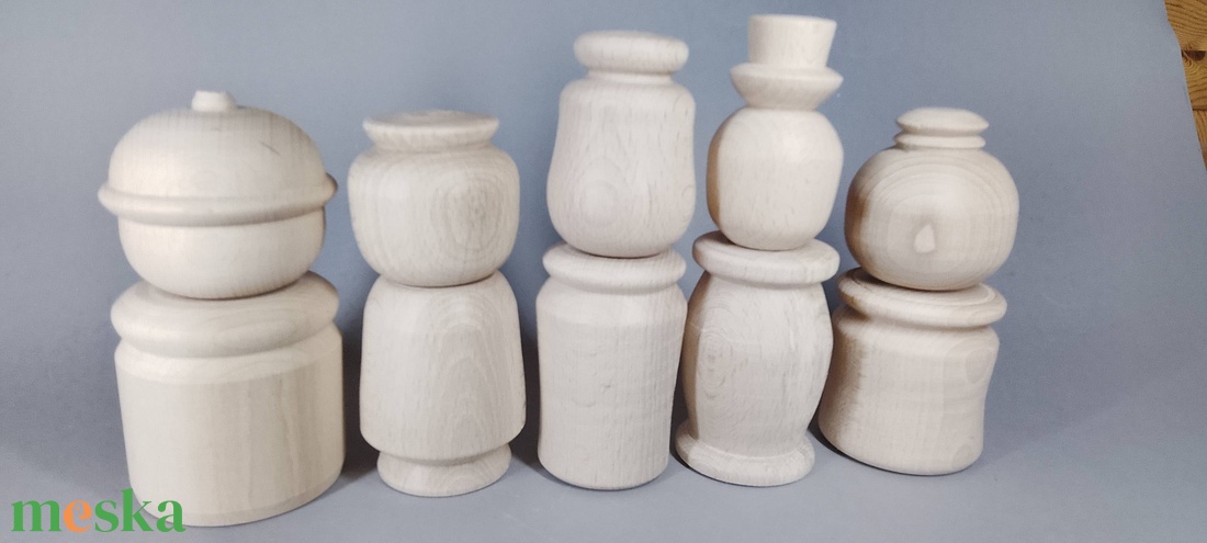 Öt fababa, levehető fejjel - talán így könnyebb festeni - egyesével vagy csoportban is... - kellékek & szerszámok - hobby fa alapanyag - egyéb fatermék - Meska.hu