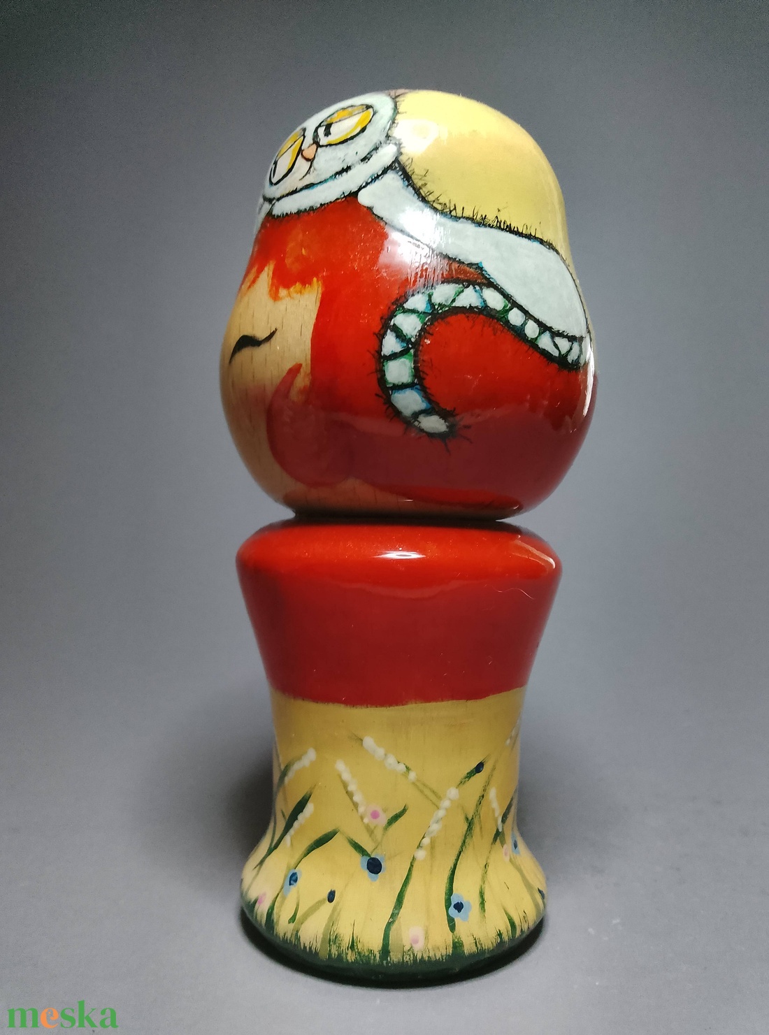 Kézzel készített egyedi Kokeshi - a kalapon macska mintával - művészet - más gyűjtemények - Meska.hu