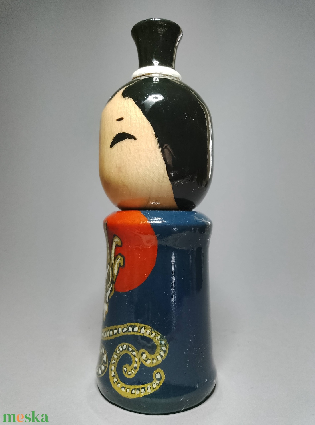 Kézzel készített egyedi Kokeshi - sárkány mintával - művészet - más gyűjtemények - Meska.hu