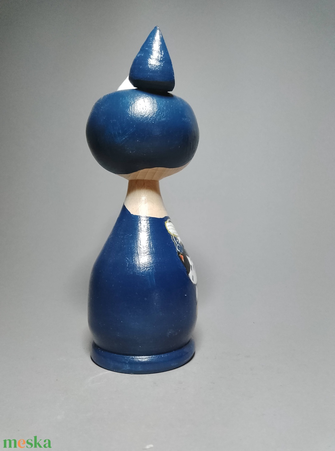 Kézzel készített egyedi Kokeshi macska - autentikus japán mintával - művészet - más gyűjtemények - Meska.hu