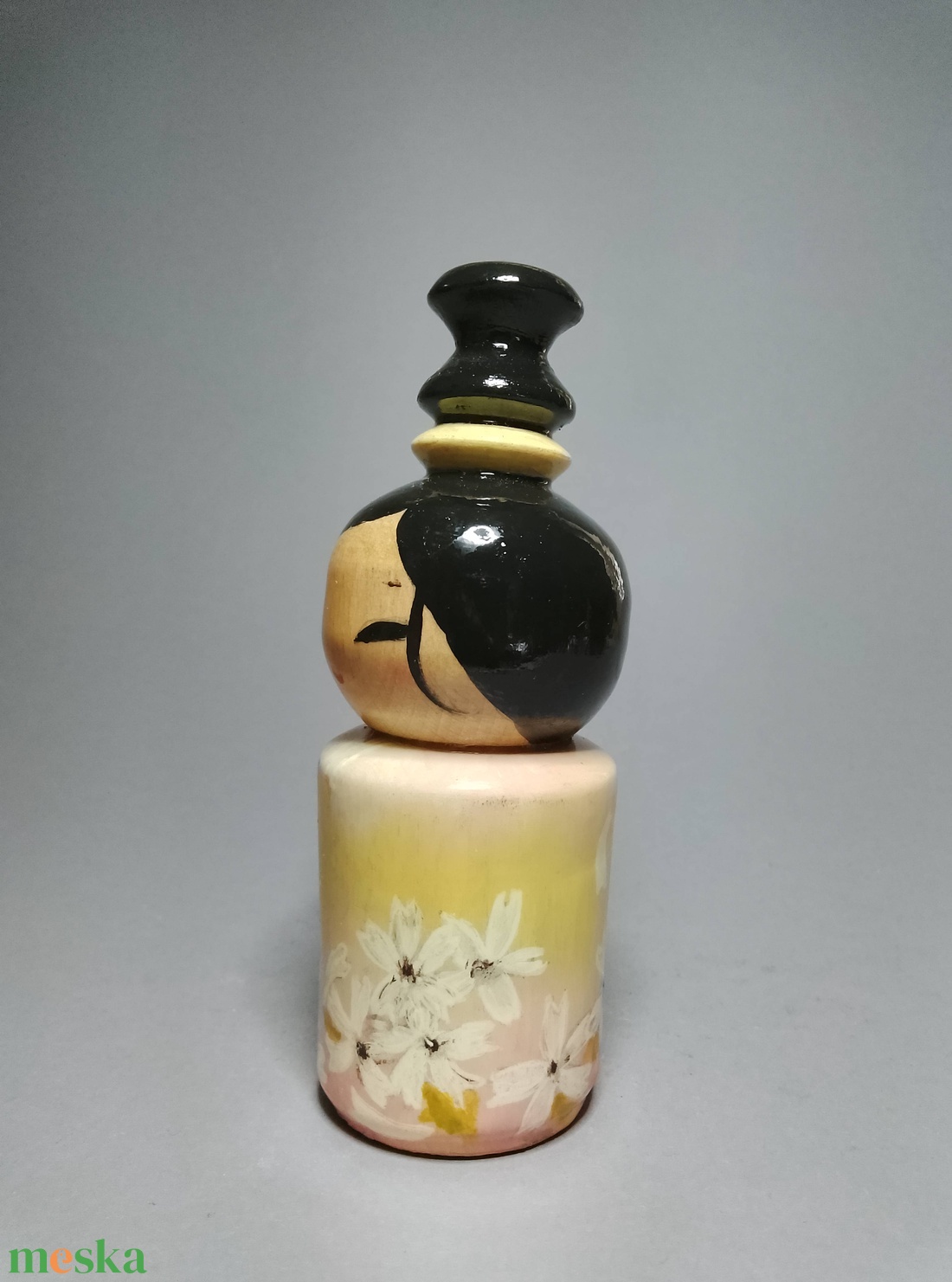 Kézzel készített egyedi Kokeshi - cseresznyevirág mintával - művészet - más gyűjtemények - Meska.hu