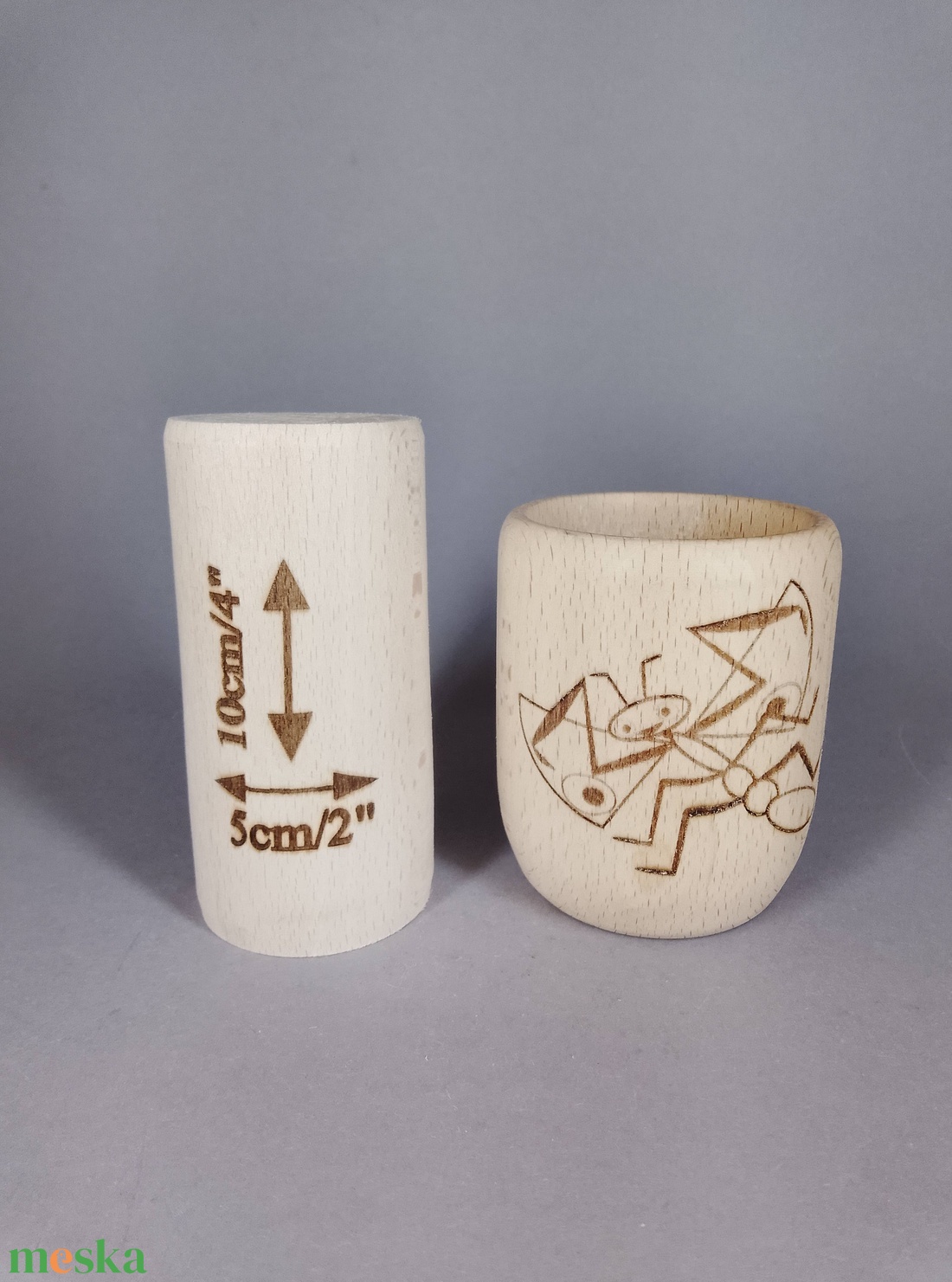 Kézzel készített bükkfa pohárka - akár asztali ceruza-toll tartó - mantis mintával - kellékek & szerszámok - hobby fa alapanyag - doboz - Meska.hu