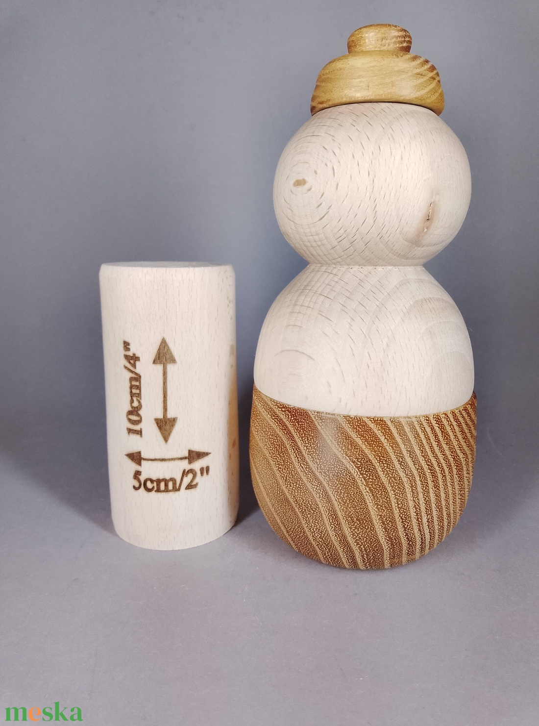 Kézzel készített dobozka, kalapos emberke fedővel - akác és bükk fából - kellékek & szerszámok - hobby fa alapanyag - doboz - Meska.hu