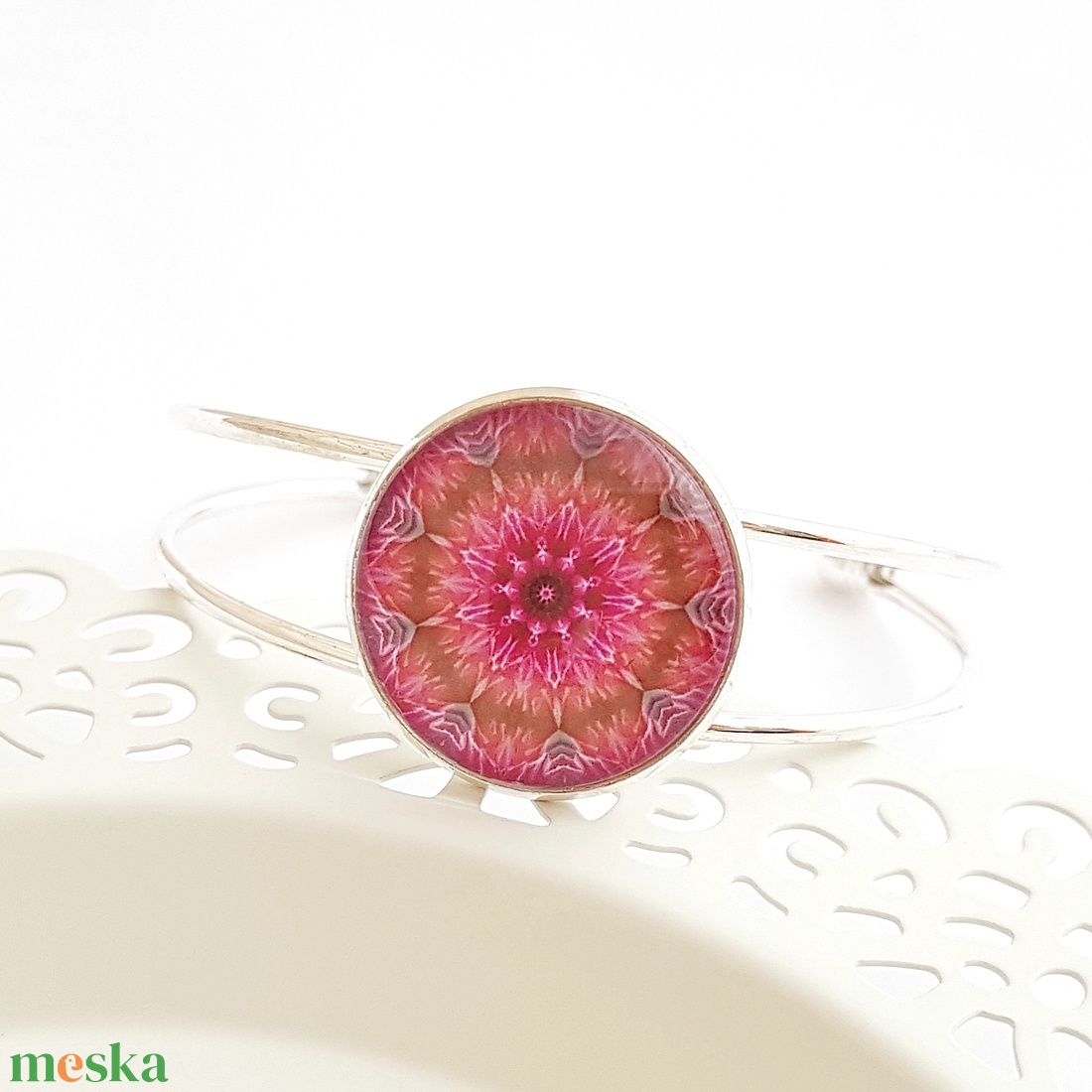 Rózsaszín mandala mintás karkötő - ékszer - karkötő - karperec - Meska.hu Rózsaszín mandala mintás karkötő - ékszer - karkötő - karperec - Meska.hu