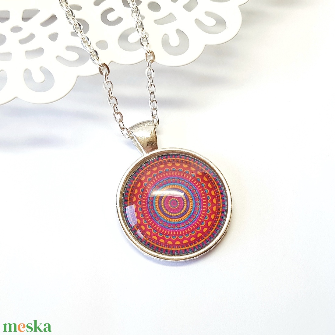 Pirosas mandala mintás kerek üveglencsés nyaklánc - ékszer - nyaklánc - medálos nyaklánc - Meska.hu Pirosas mandala mintás kerek üveglencsés nyaklánc - ékszer - nyaklánc - medálos nyaklánc - Meska.hu