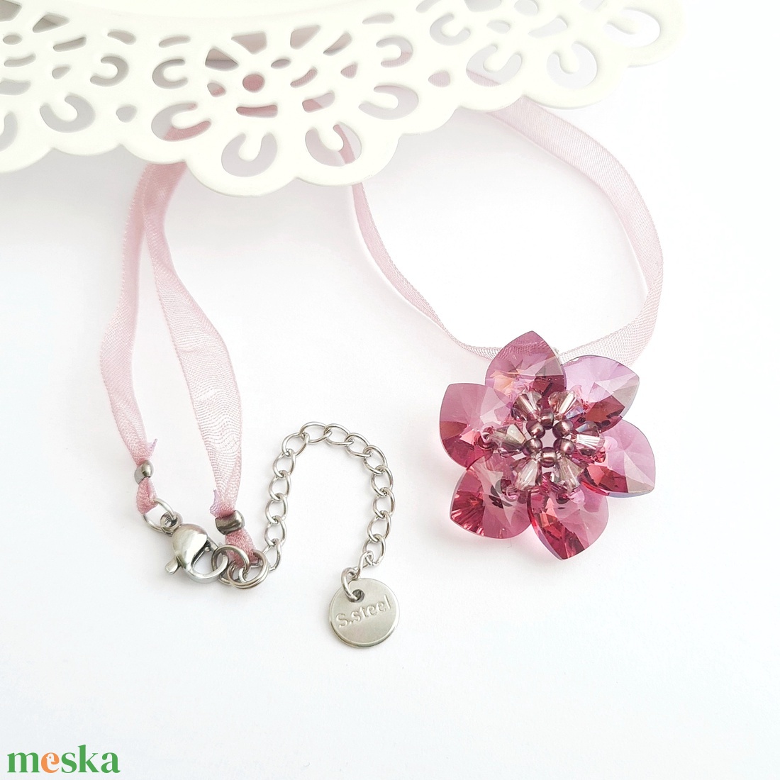 Tündérrózsa Swarovski nyaklánc - ékszer - nyaklánc - medálos nyaklánc - Meska.hu Tündérrózsa Swarovski nyaklánc - ékszer - nyaklánc - medálos nyaklánc - Meska.hu