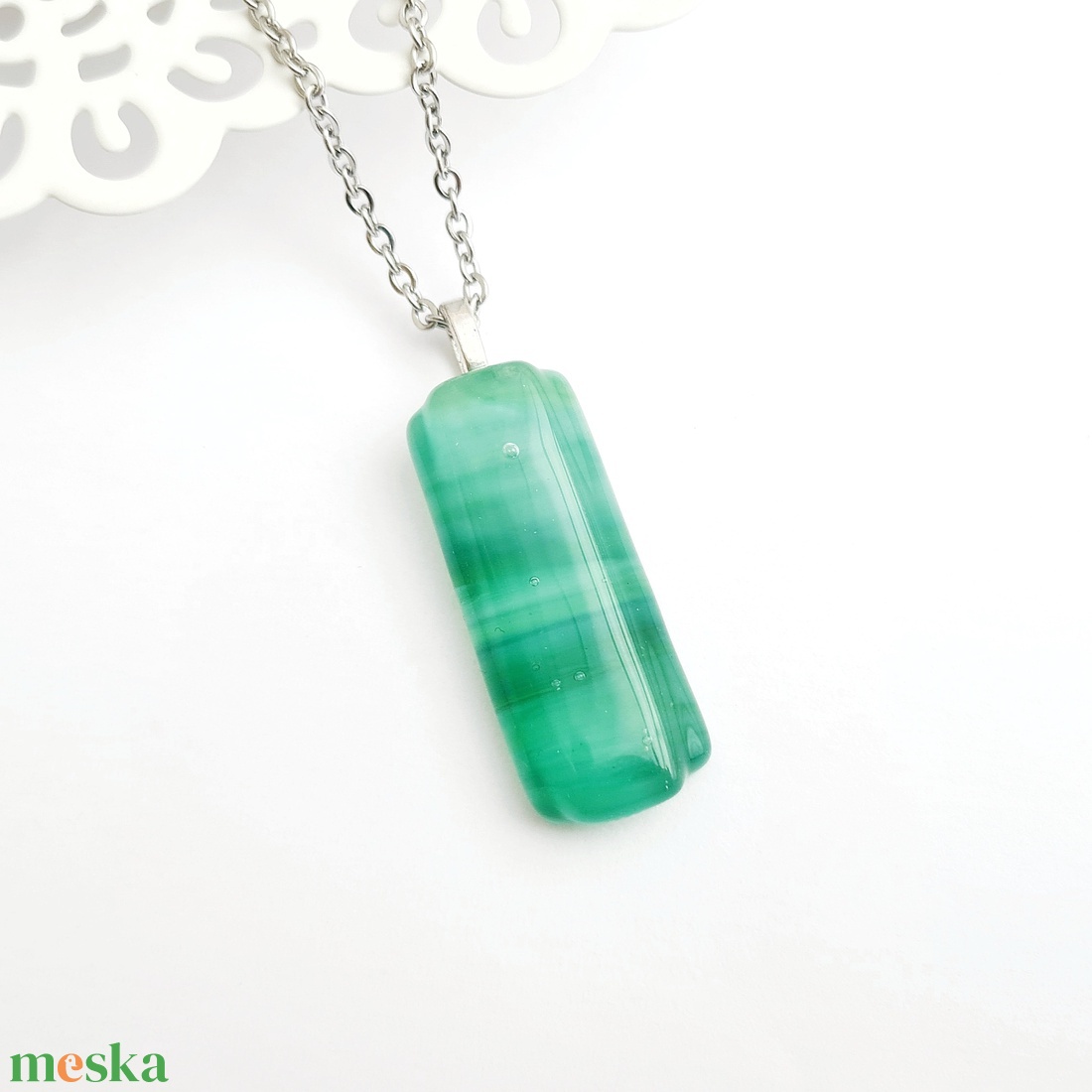 Zöld mintás üveg nyaklánc - ékszer - nyaklánc - medálos nyaklánc - Meska.hu