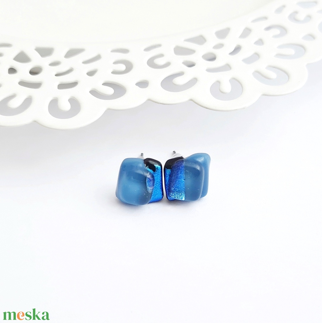 Kék Dichroic üveg fülbevaló - ékszer - fülbevaló - pötty fülbevaló - Meska.hu