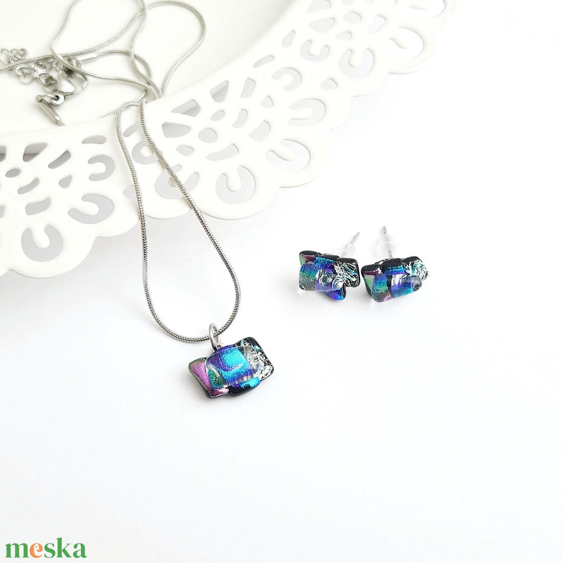 Rózsaszín-kék-ezüst színjátszó Dichroic üveg ékszerszett - ékszer - nyaklánc - medálos nyaklánc - Meska.hu