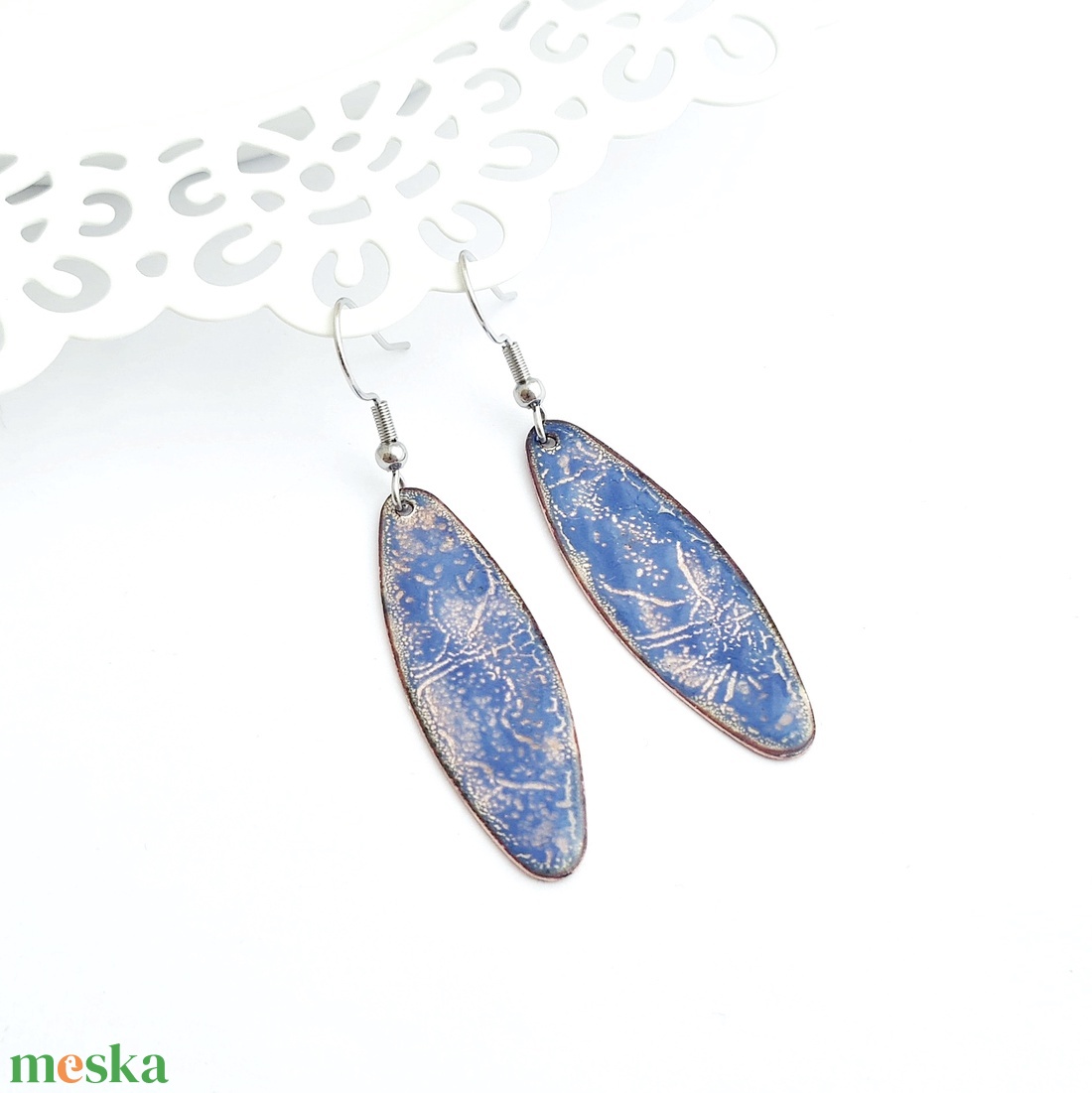 Tűzzománc ovális kék fülbevaló - ékszer - fülbevaló - lógó fülbevaló - Meska.hu