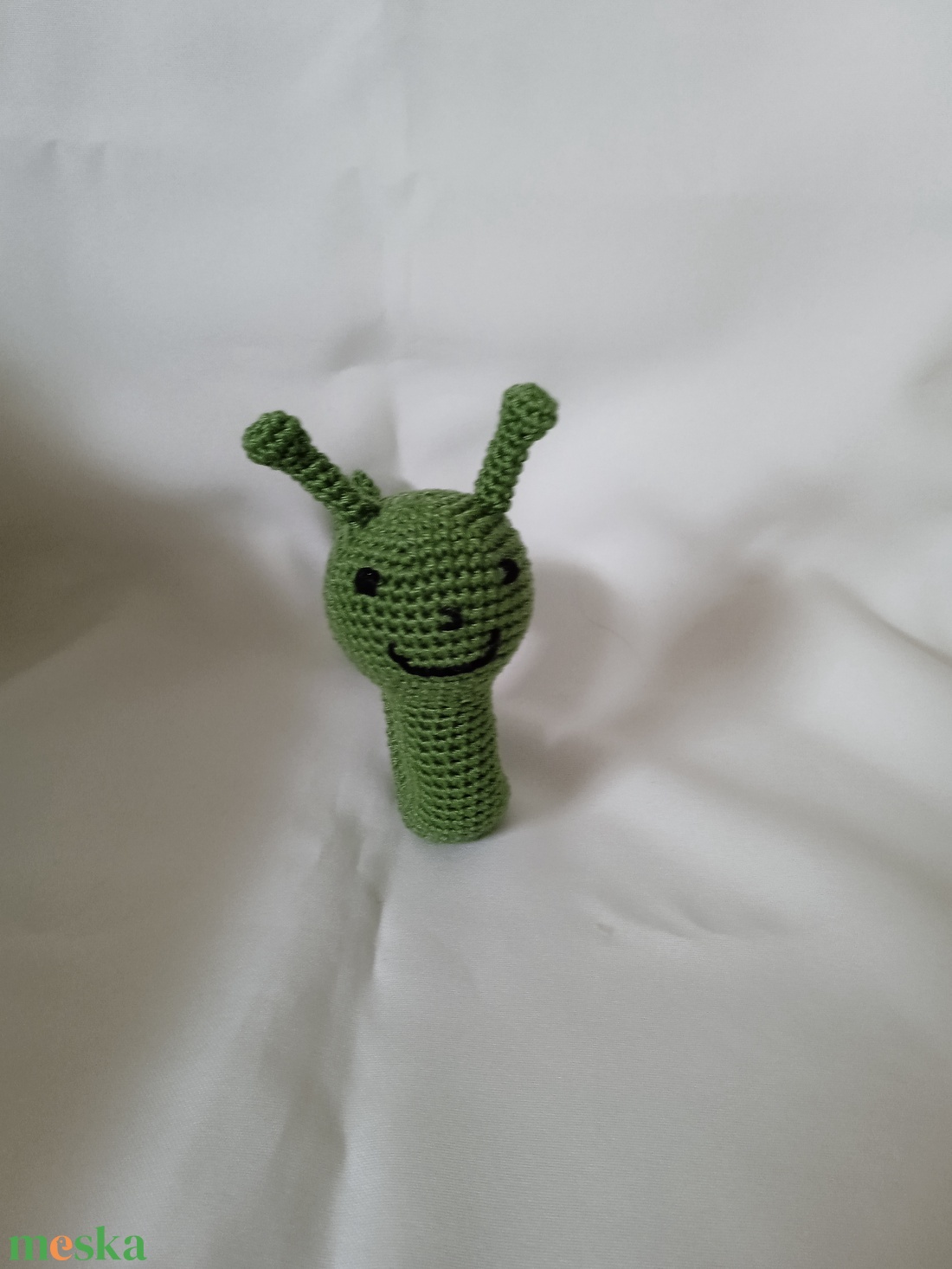 Amigurumi Zöld kukac - játék & sport - plüssállat & játékfigura - plüss mesefigurák - Meska.hu