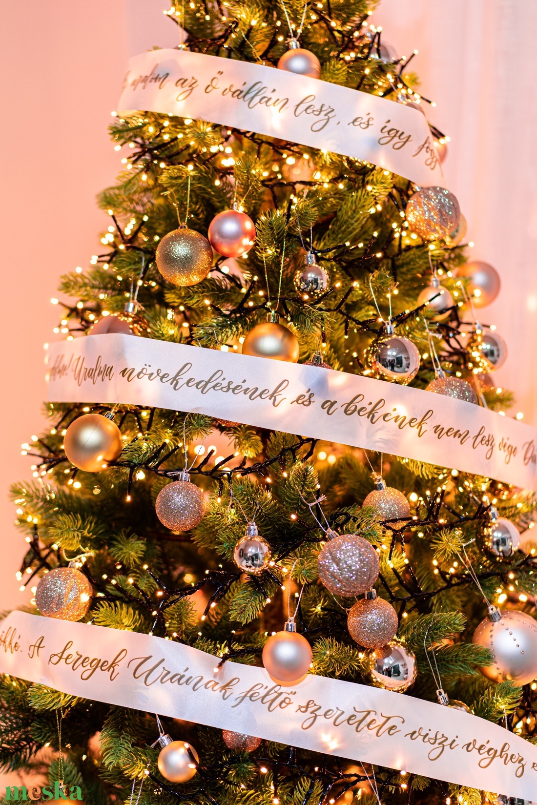 Karácsonyfa szalag egyedi üveg gömbökkel - Ézsaiási Ige - karácsony - karácsonyi lakásdekoráció - karácsonyfadíszek - Meska.hu