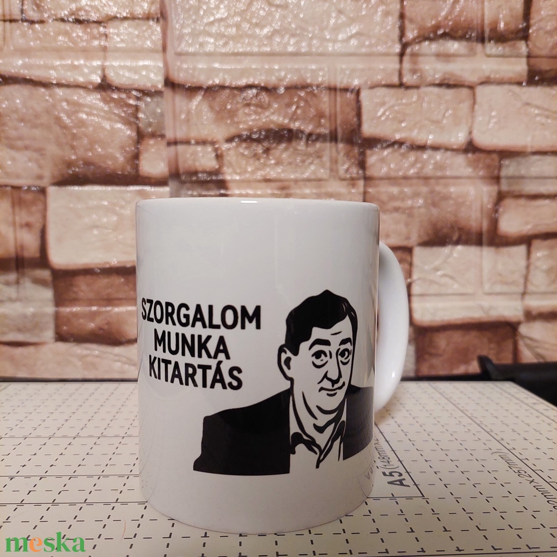 Szorgalom, Munka, Kitartás � Vicces Mém Bögre - otthon & életmód - konyhafelszerelés, tálalás - tálalás - bögre & csésze - Meska.hu